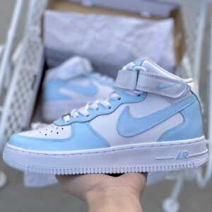 Air Force 1 High Light Blue Sneaker