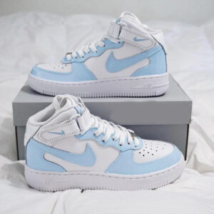 Air Force 1 High Light Blue Sneaker