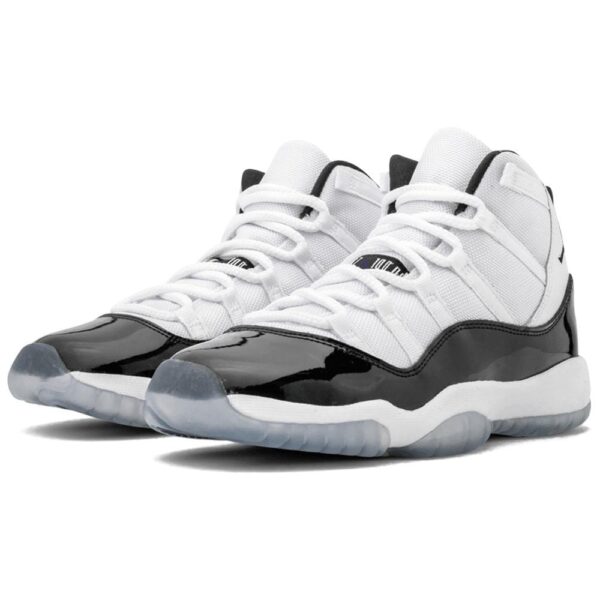 Air Jordan 11 GS Concord