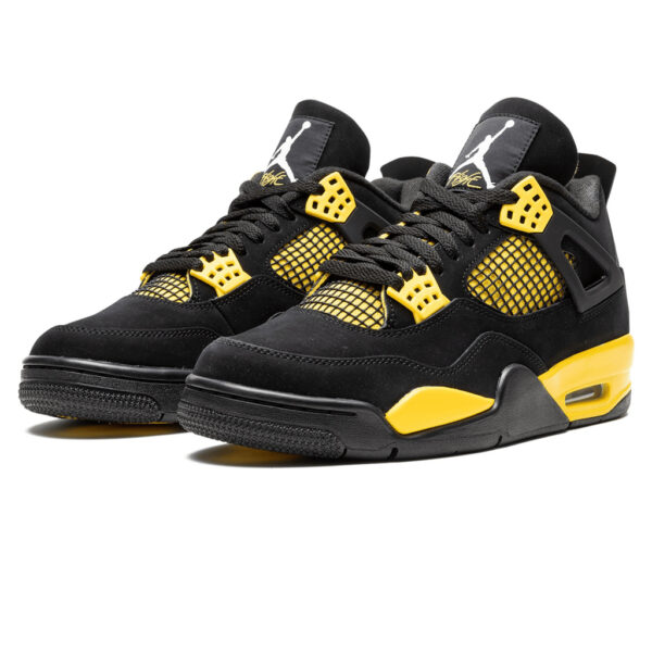 Air Jordan 4 Retro ‘Thunder’