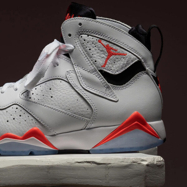 Air Jordan 7 “White Infrared”