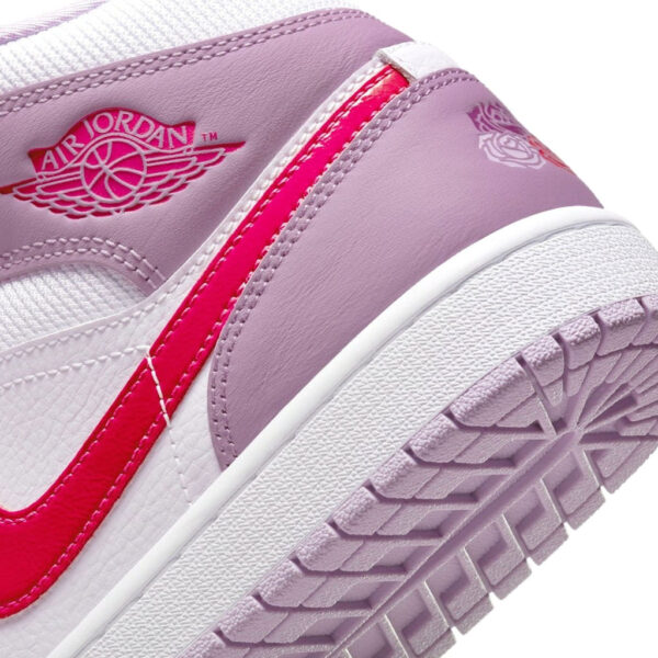 Air Jordan 1 Mid Wmns Valentine’s Day