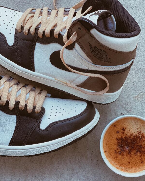 Air Jordan 1 High “Mocha”