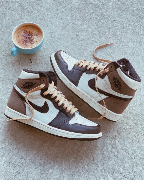 Air Jordan 1 High “Mocha”