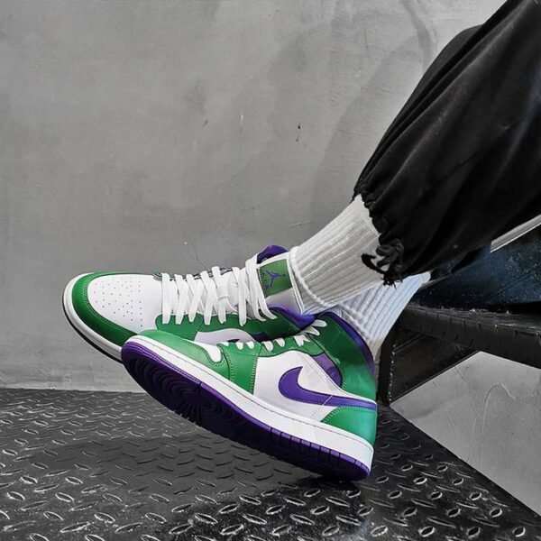 Jordan 1 Mid Incredible Hulk