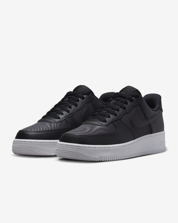 Air Force 1 ’07 LV8 Black