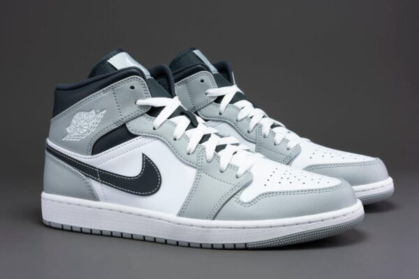 Air Jordan 1 Mid Fitness Shoes Gray