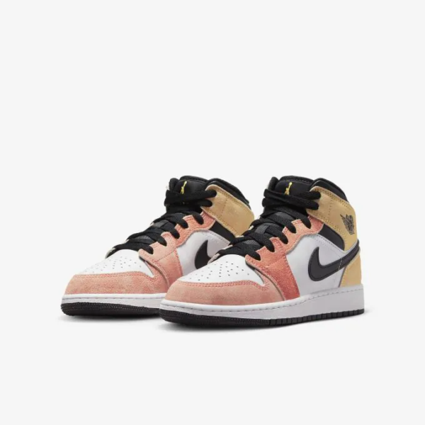 Air Jordan 1 Mid SE Magic Ember