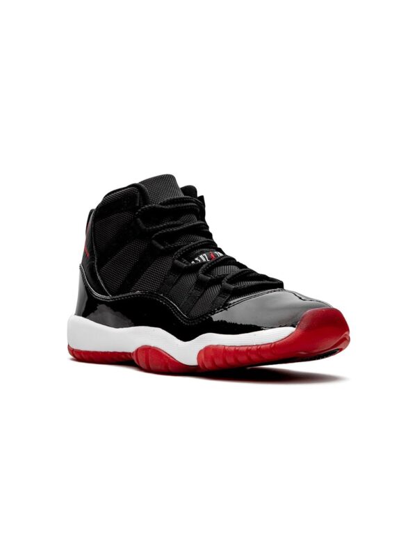 Air Jordan 11 Retro Playoffs Bred 2019