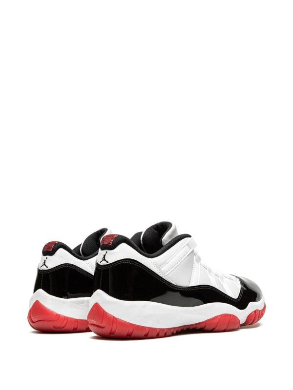 Air Jordan 11 Retro Low Concord Bred