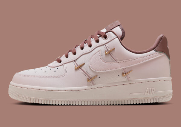 Air Force 1 Low LX Pink Russett