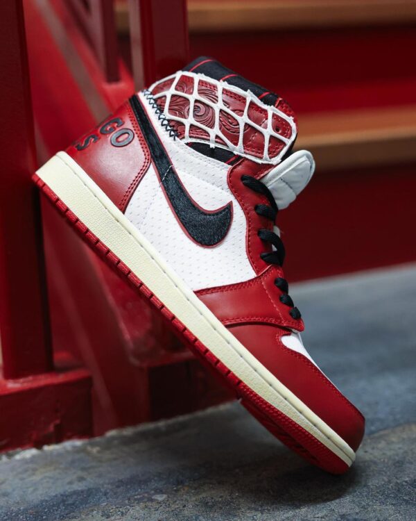 Air Jordan 1 Lux x Chicago Bulls